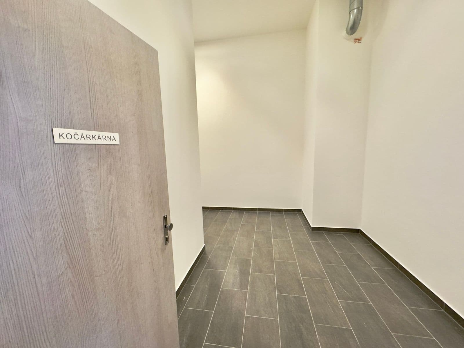 Prenájom bytu 1-izbový 39 m², Poděbradská, Praha, Praha Prenájom bytu 1-izbový 39 m², Poděbradská, Praha, Praha