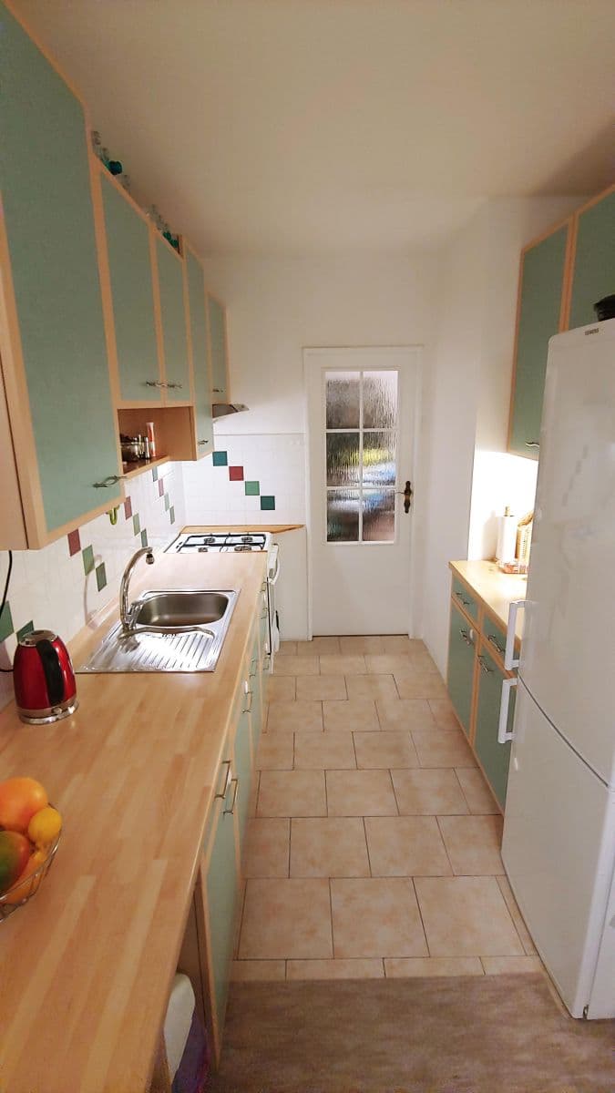 Prenájom bytu 3-izbový 80 m², Španielova, Praha, Praha Prenájom bytu 3-izbový 80 m², Španielova, Praha, Praha