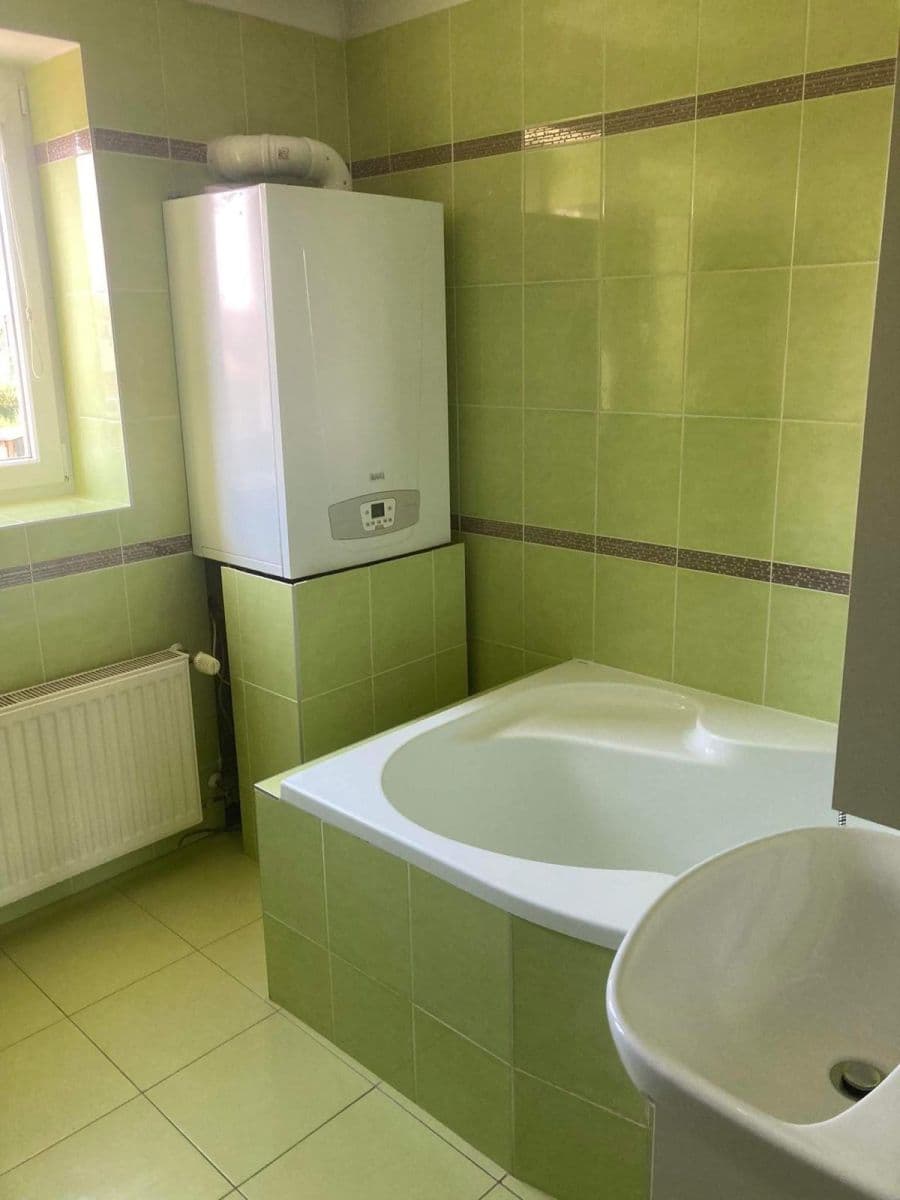 Predaj bytu 2-izbový 63 m², Třešňové sady, Holešov, Zlínský kraj Predaj bytu 2-izbový 63 m², Třešňové sady, Holešov, Zlínský kraj