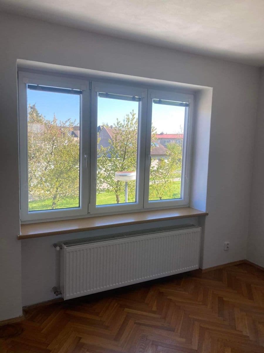 Predaj bytu 2-izbový 63 m², Třešňové sady, Holešov, Zlínský kraj Predaj bytu 2-izbový 63 m², Třešňové sady, Holešov, Zlínský kraj