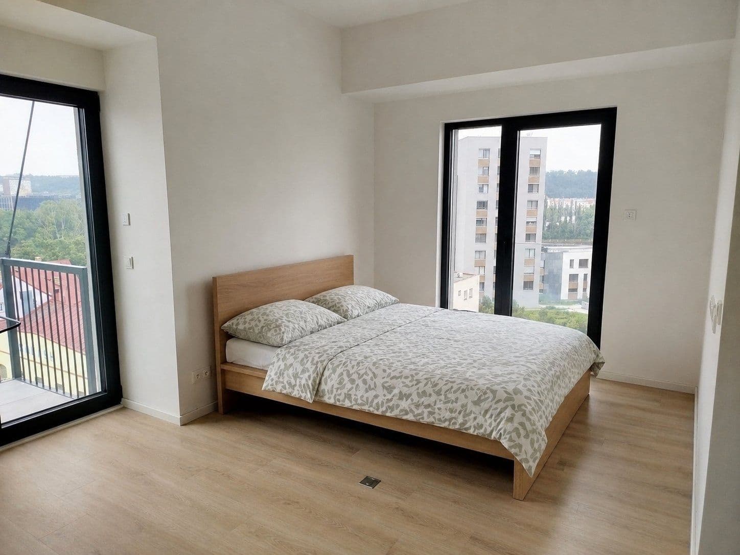 Prenájom bytu 1-izbový 37 m², V háji, Praha, Praha Prenájom bytu 1-izbový 37 m², V háji, Praha, Praha