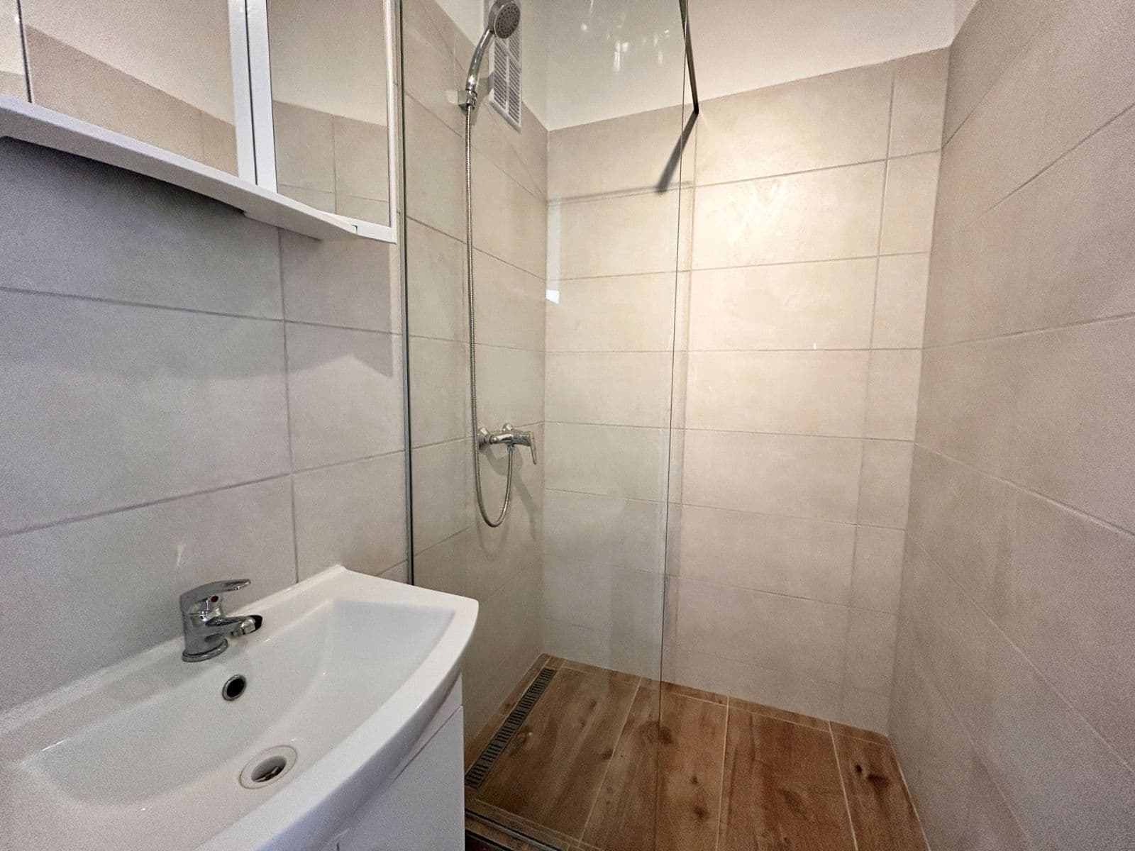 Prenájom bytu 2-izbový 41 m², Průchova, Kladno, Středočeský kraj Prenájom bytu 2-izbový 41 m², Průchova, Kladno, Středočeský kraj