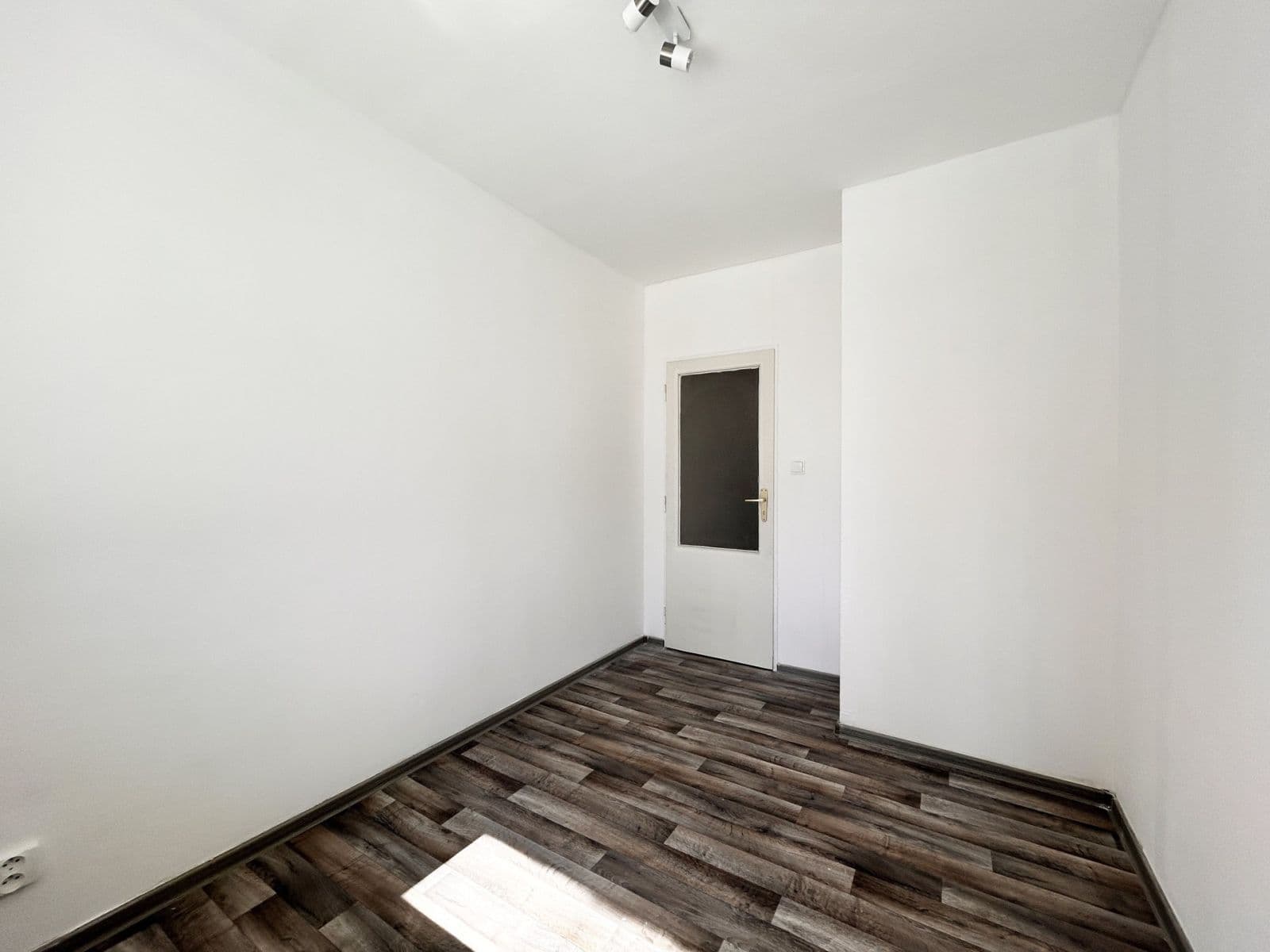 Prenájom bytu 2-izbový 41 m², Průchova, Kladno, Středočeský kraj Prenájom bytu 2-izbový 41 m², Průchova, Kladno, Středočeský kraj