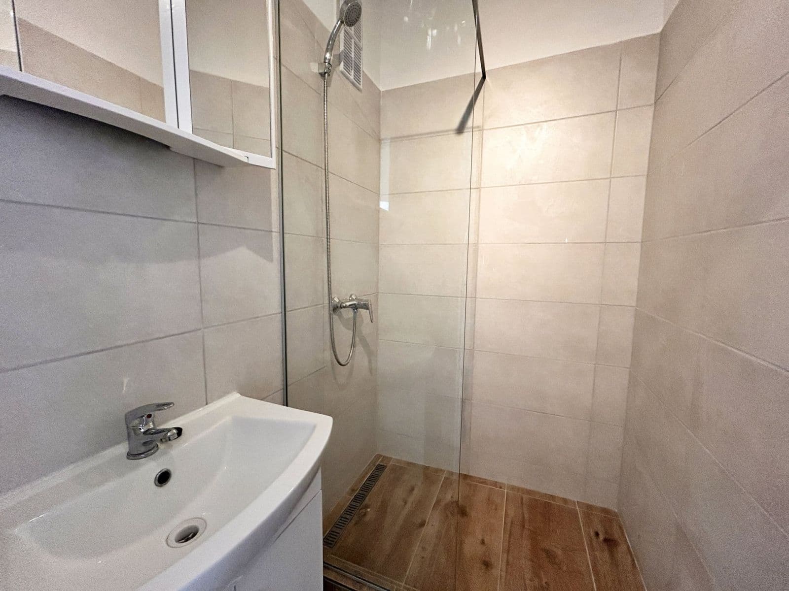 Prenájom bytu 2-izbový 41 m², Průchova, Kladno, Středočeský kraj Prenájom bytu 2-izbový 41 m², Průchova, Kladno, Středočeský kraj