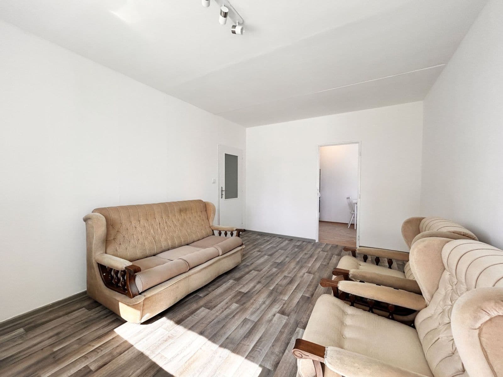 Prenájom bytu 2-izbový 41 m², Průchova, Kladno, Středočeský kraj Prenájom bytu 2-izbový 41 m², Průchova, Kladno, Středočeský kraj