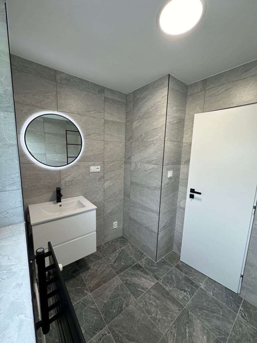 Prenájom bytu 2-izbový 70 m², Solná cesta, Uherské Hradiště, Zlínský kraj Prenájom bytu 2-izbový 70 m², Solná cesta, Uherské Hradiště, Zlínský kraj