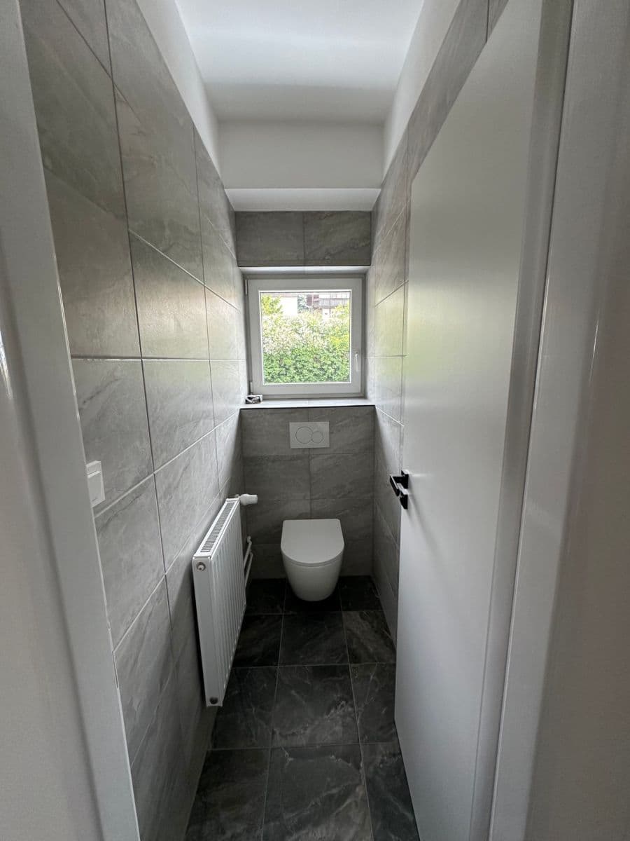 Prenájom bytu 2-izbový 70 m², Solná cesta, Uherské Hradiště, Zlínský kraj Prenájom bytu 2-izbový 70 m², Solná cesta, Uherské Hradiště, Zlínský kraj