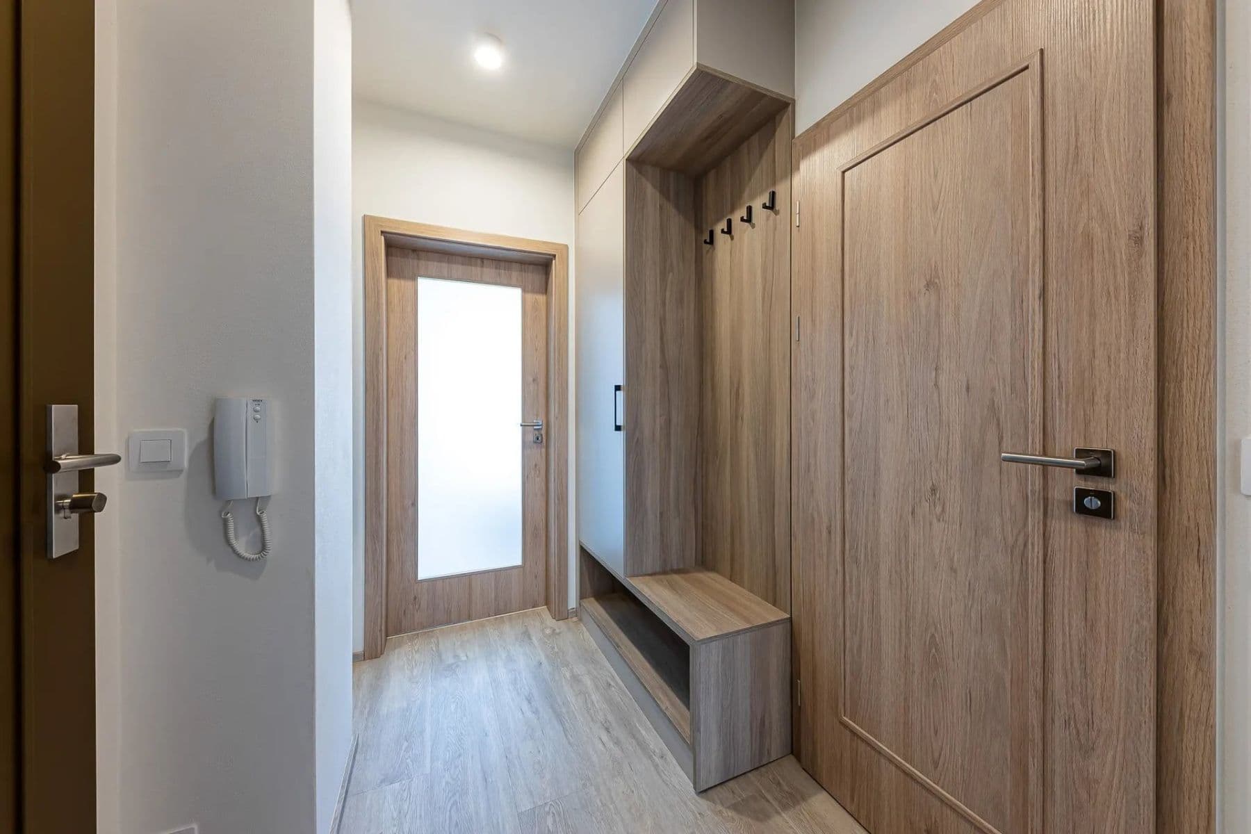 Prenájom bytu 2-izbový 37 m², Svatoslavova, Praha, Praha Prenájom bytu 2-izbový 37 m², Svatoslavova, Praha, Praha