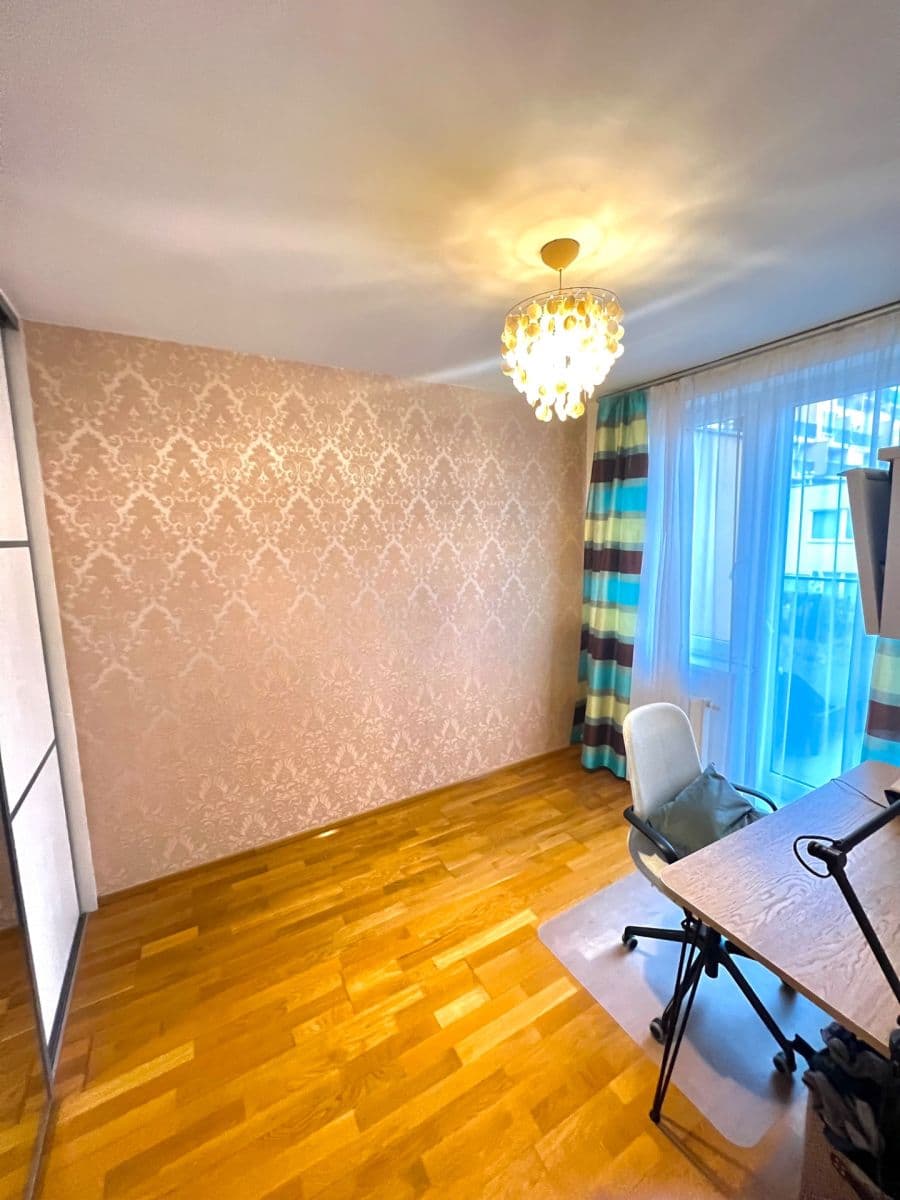 Prenájom bytu 4-izbový 150 m², Pod Harfou, Praha, Praha Prenájom bytu 4-izbový 150 m², Pod Harfou, Praha, Praha
