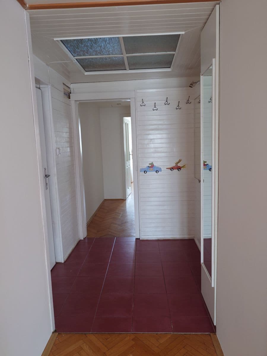 Prenájom bytu 4-izbový 95 m², Marie Cibulkové, Praha, Praha Prenájom bytu 4-izbový 95 m², Marie Cibulkové, Praha, Praha