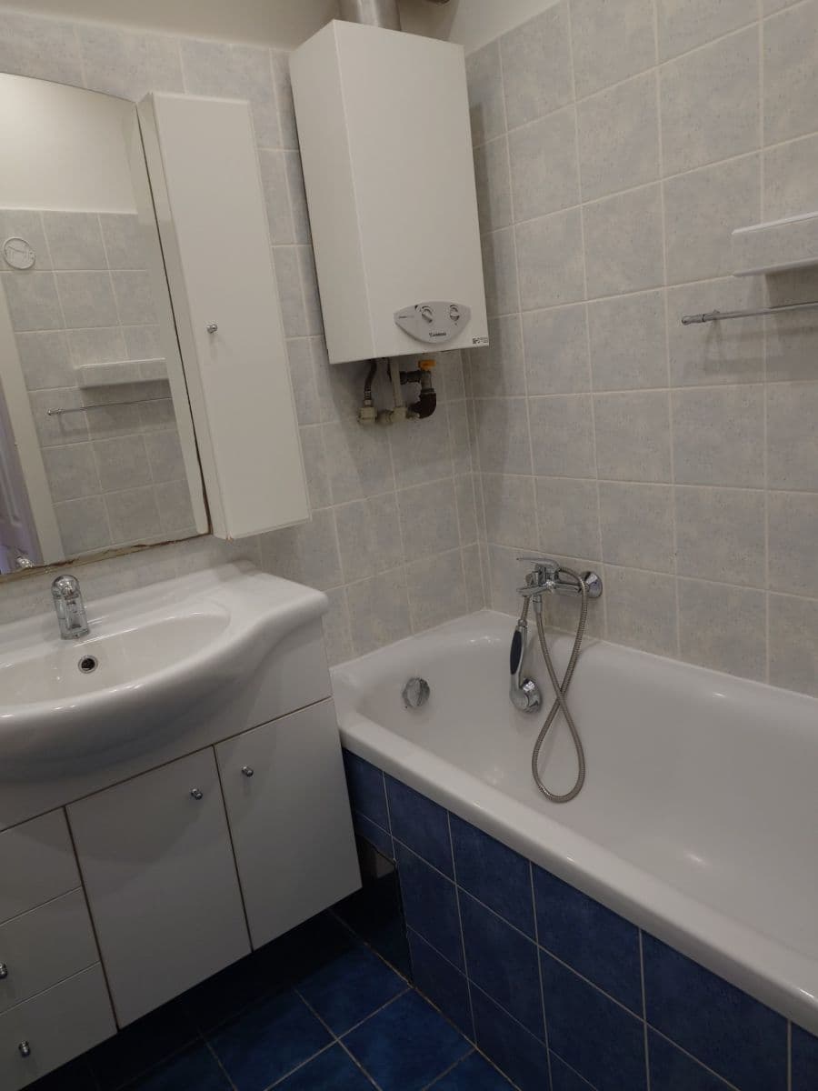 Prenájom bytu 4-izbový 95 m², Marie Cibulkové, Praha, Praha Prenájom bytu 4-izbový 95 m², Marie Cibulkové, Praha, Praha