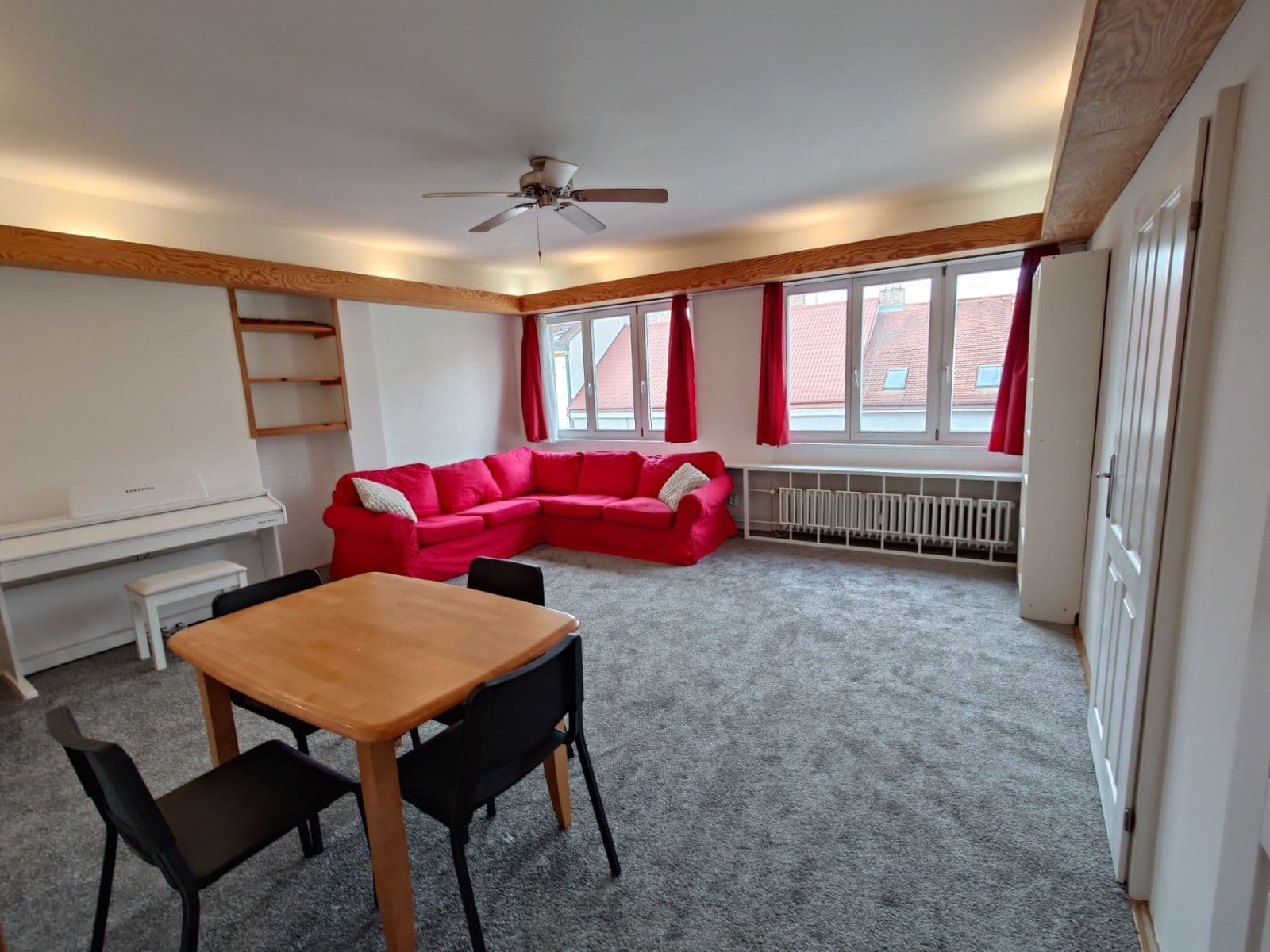 Prenájom bytu 4-izbový 95 m², Marie Cibulkové, Praha, Praha Prenájom bytu 4-izbový 95 m², Marie Cibulkové, Praha, Praha