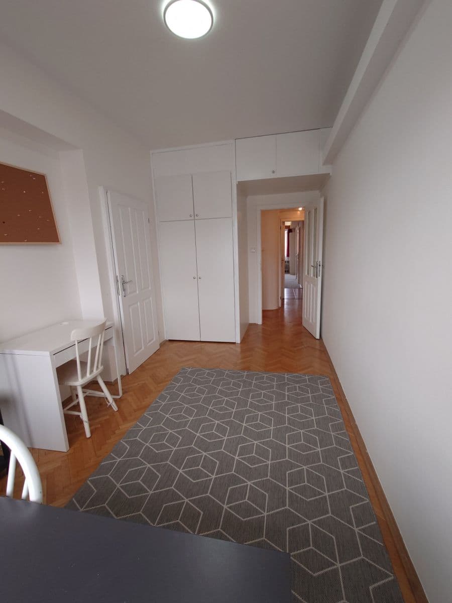 Prenájom bytu 4-izbový 95 m², Marie Cibulkové, Praha, Praha Prenájom bytu 4-izbový 95 m², Marie Cibulkové, Praha, Praha