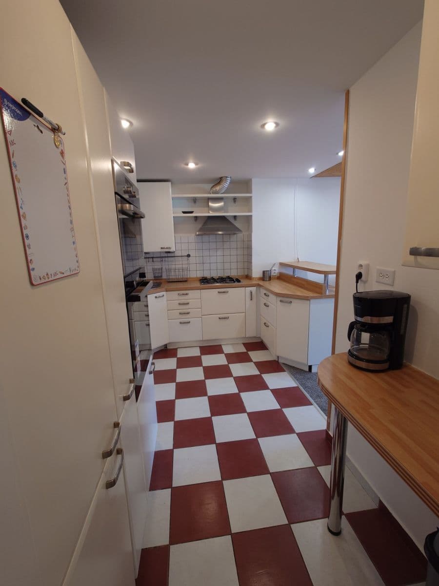 Prenájom bytu 4-izbový 95 m², Marie Cibulkové, Praha, Praha Prenájom bytu 4-izbový 95 m², Marie Cibulkové, Praha, Praha