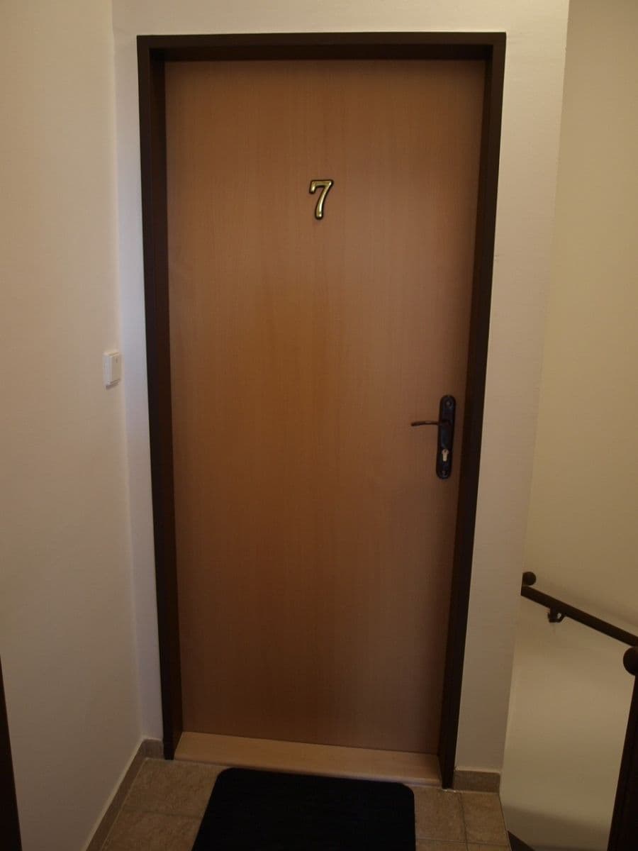 Prenájom bytu 1-izbový 17 m², Ořechová, Rebešovice, Jihomoravský kraj Prenájom bytu 1-izbový 17 m², Ořechová, Rebešovice, Jihomoravský kraj