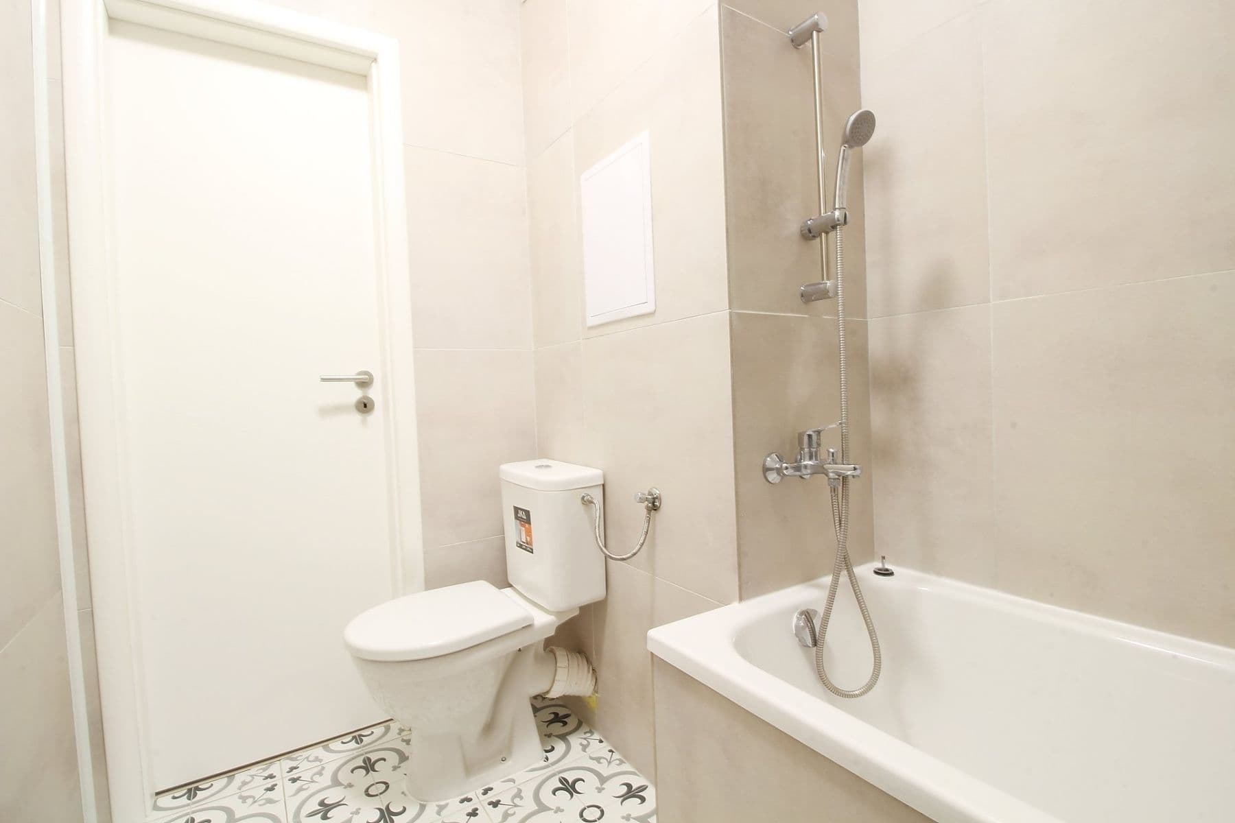 Prenájom bytu 2-izbový 66 m², Liškova, Praha, Praha Prenájom bytu 2-izbový 66 m², Liškova, Praha, Praha