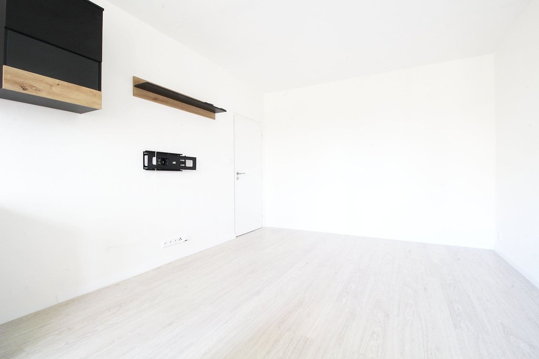 Prenájom bytu 2-izbový 66 m², Liškova, Praha, Praha Prenájom bytu 2-izbový 66 m², Liškova, Praha, Praha
