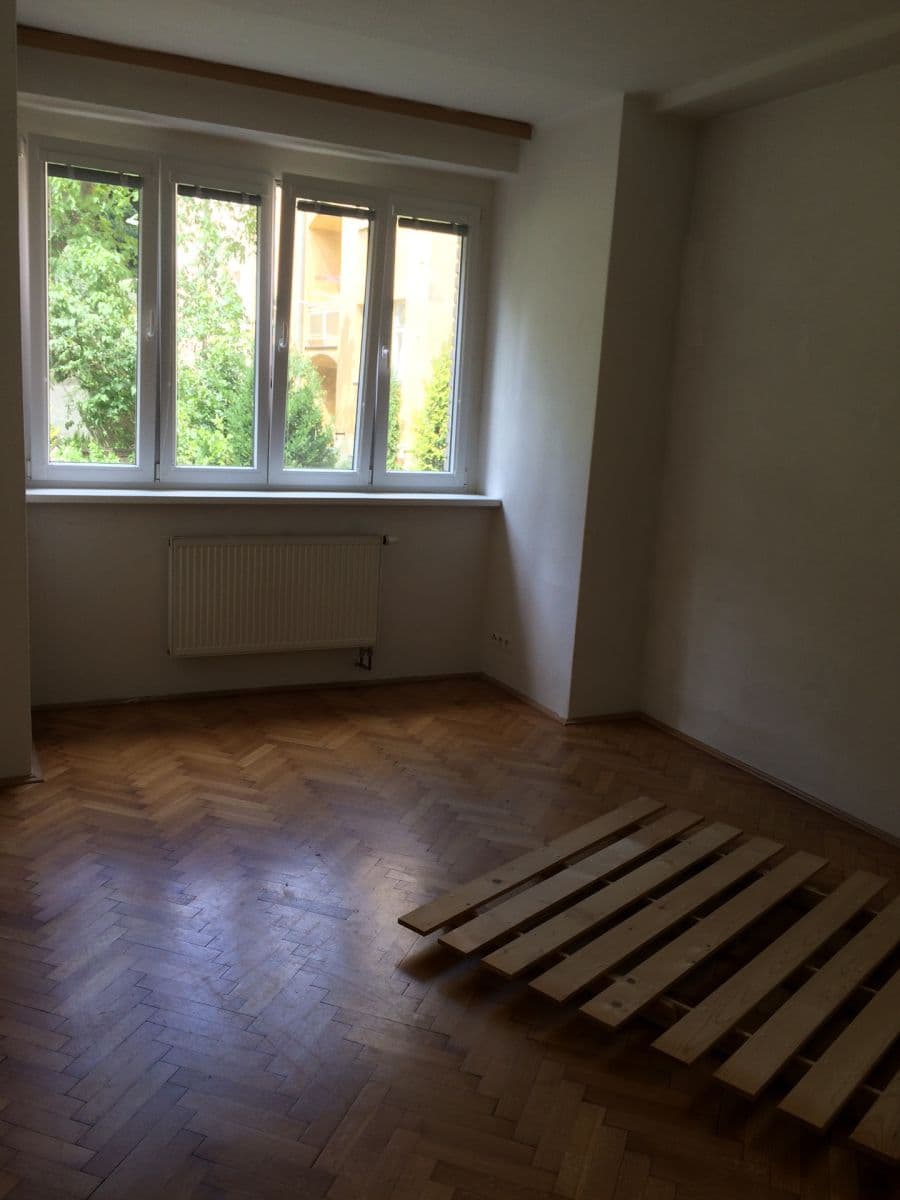 Prenájom bytu 3-izbový 84 m², Holečkova, Praha, Praha Prenájom bytu 3-izbový 84 m², Holečkova, Praha, Praha