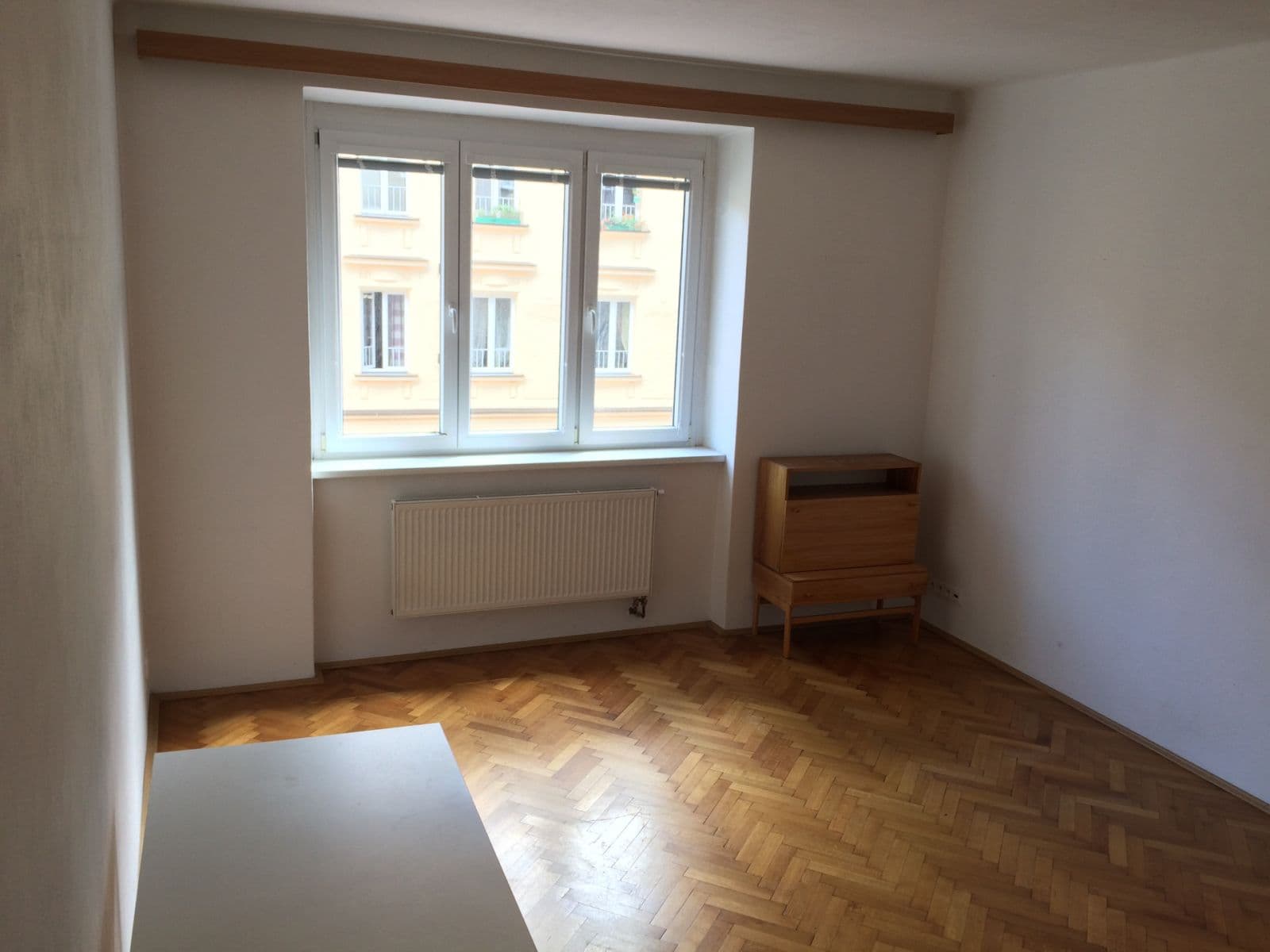 Prenájom bytu 3-izbový 84 m², Holečkova, Praha, Praha Prenájom bytu 3-izbový 84 m², Holečkova, Praha, Praha