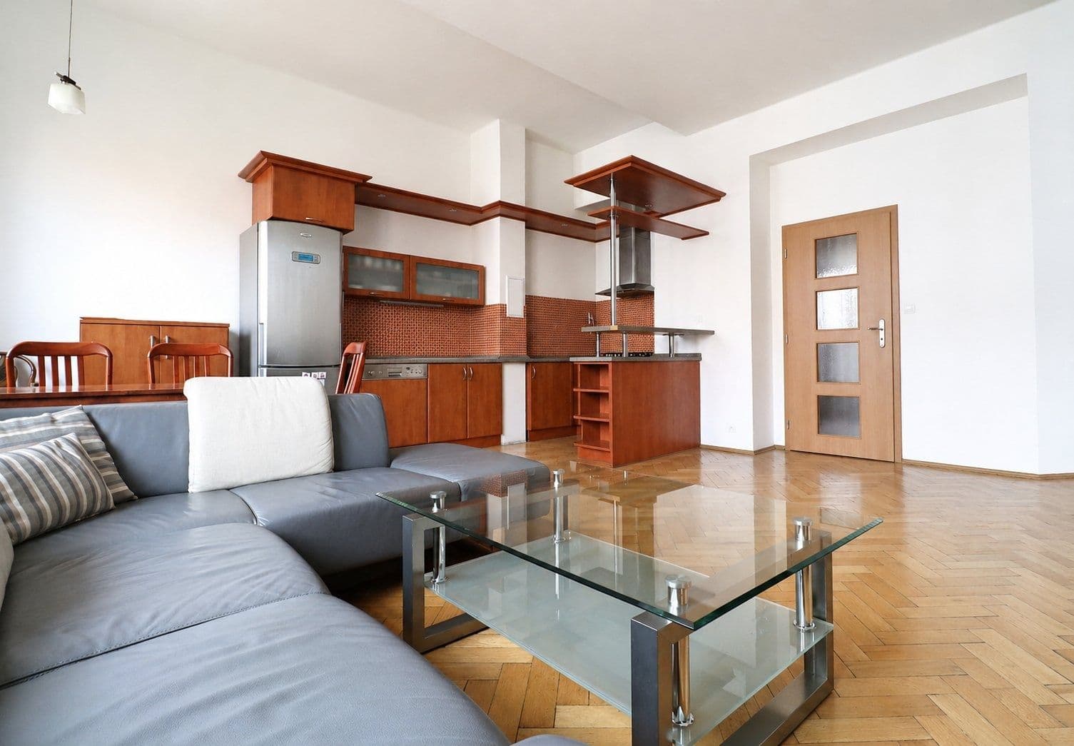 Prenájom bytu 2-izbový 76 m², Černokostelecká, Praha, Praha Prenájom bytu 2-izbový 76 m², Černokostelecká, Praha, Praha