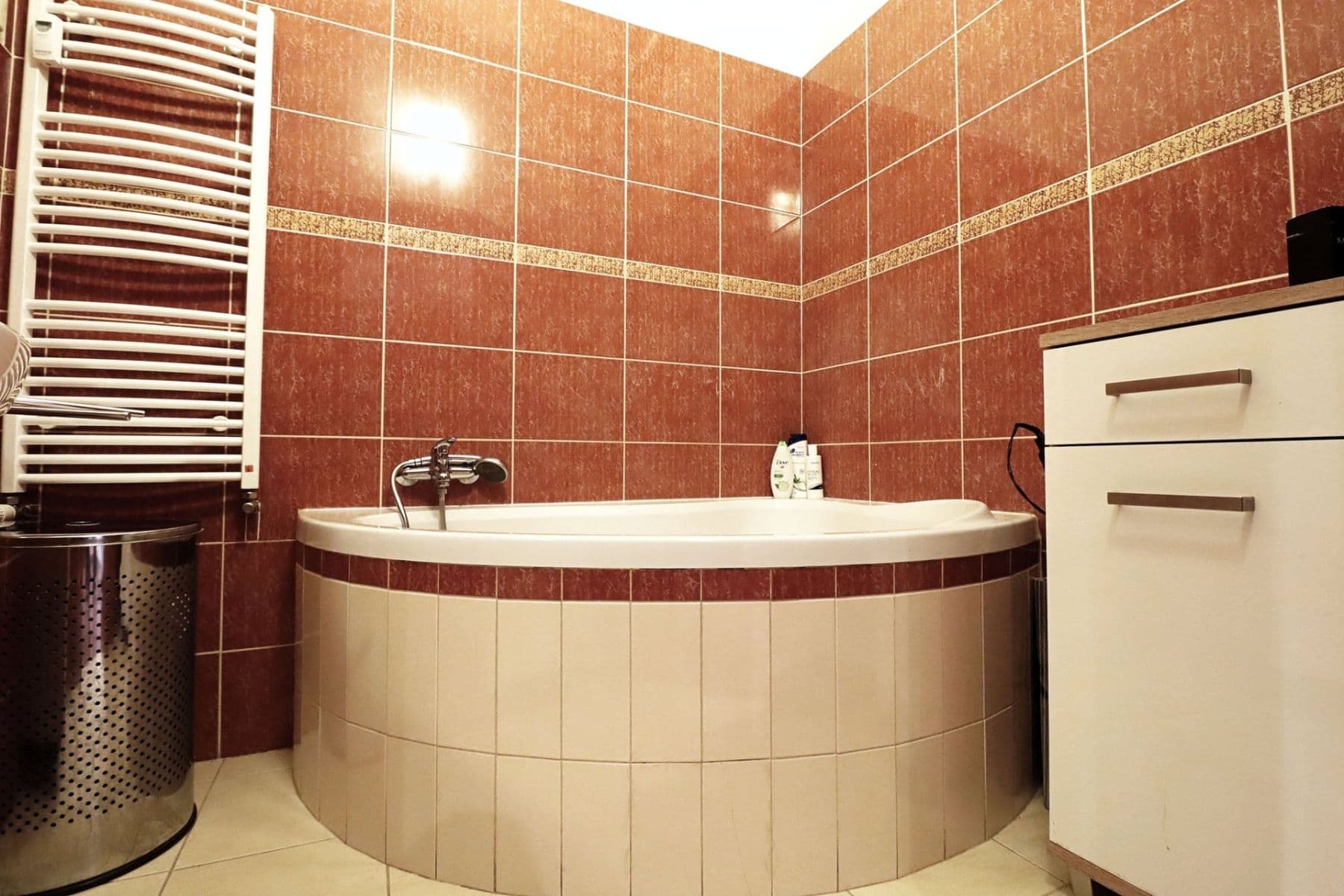Prenájom bytu 2-izbový 76 m², Černokostelecká, Praha, Praha Prenájom bytu 2-izbový 76 m², Černokostelecká, Praha, Praha