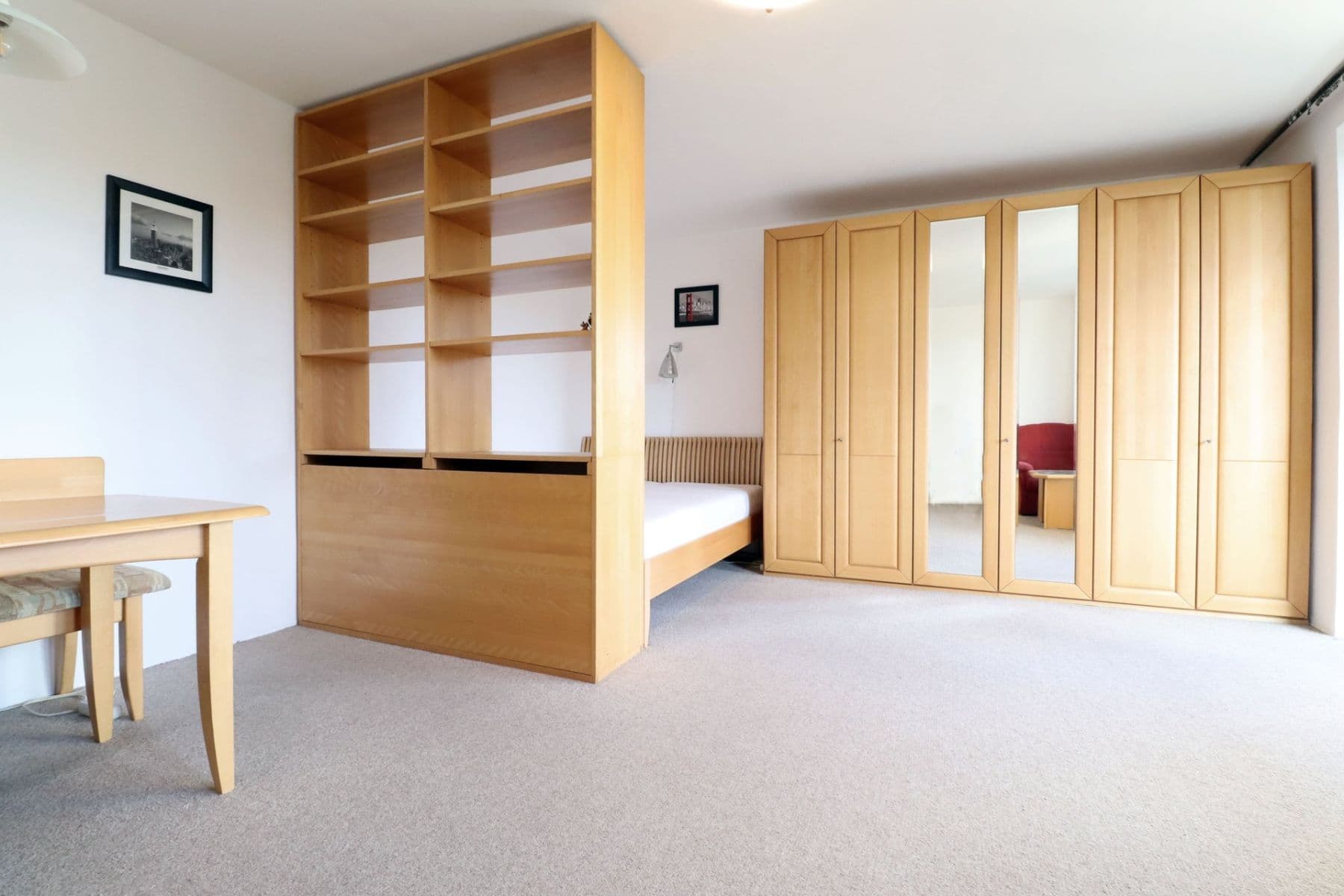 Prenájom bytu 1-izbový 37 m², Vyžlovská, Praha, Praha Prenájom bytu 1-izbový 37 m², Vyžlovská, Praha, Praha
