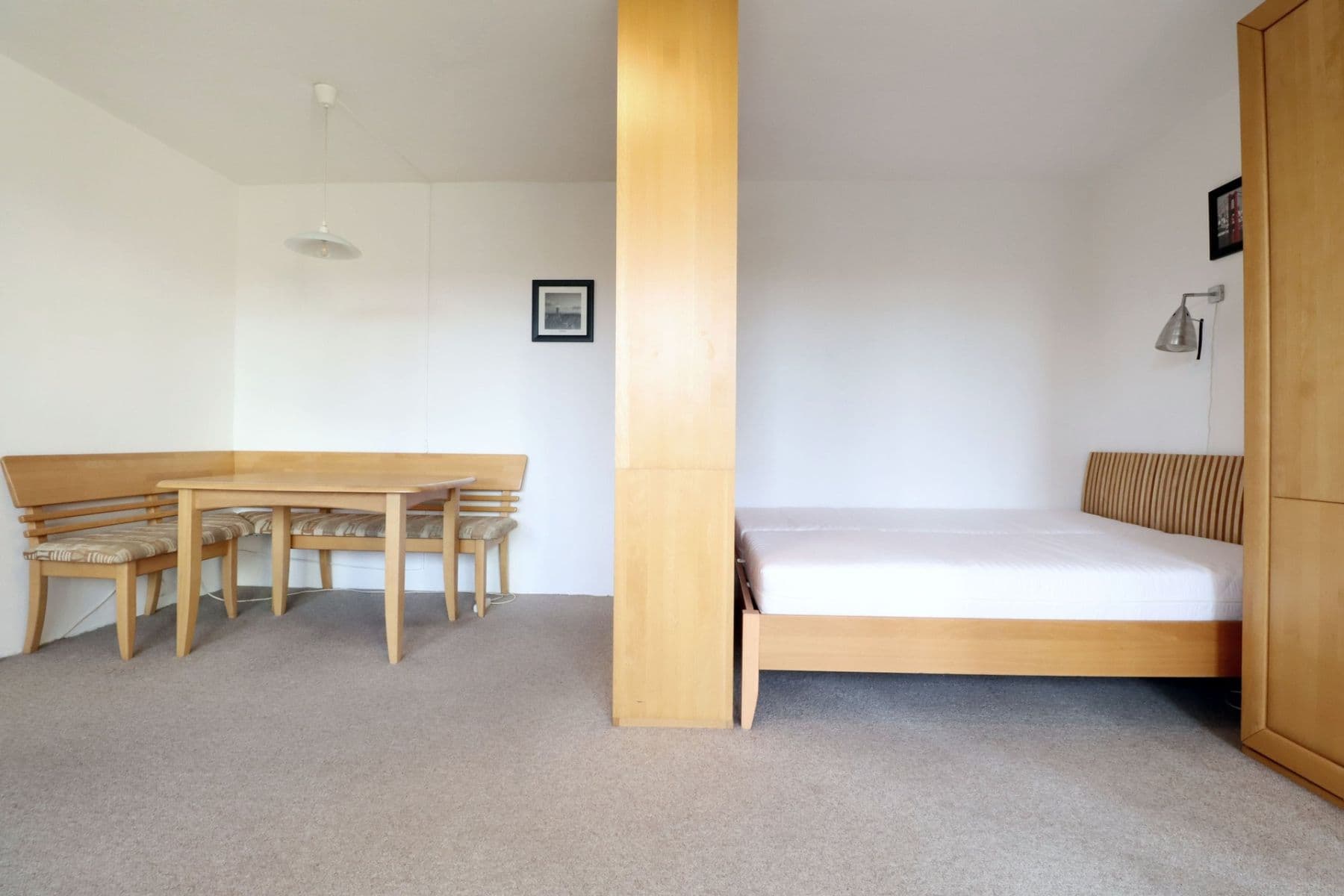 Prenájom bytu 1-izbový 37 m², Vyžlovská, Praha, Praha Prenájom bytu 1-izbový 37 m², Vyžlovská, Praha, Praha
