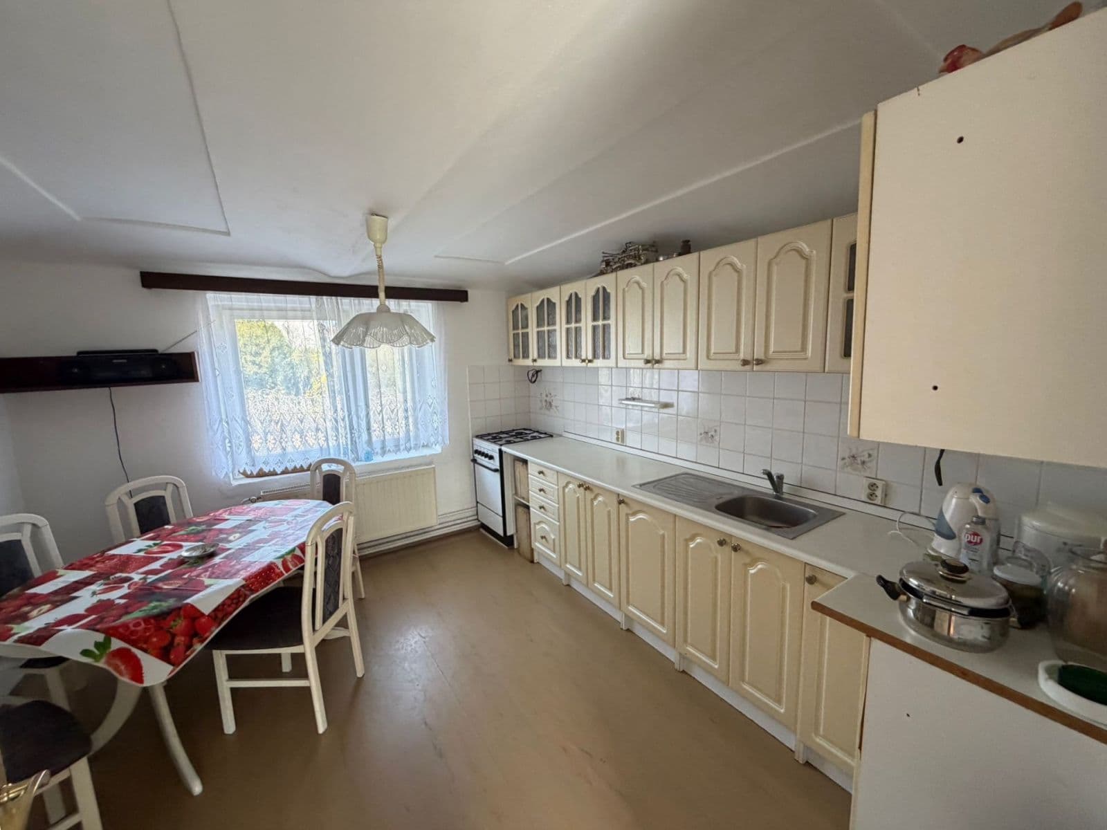 Predaj domu 80 m², pozemek 1.633 m², Dolní Roveň, Pardubický kraj Predaj domu 80 m², pozemek 1.633 m², Dolní Roveň, Pardubický kraj