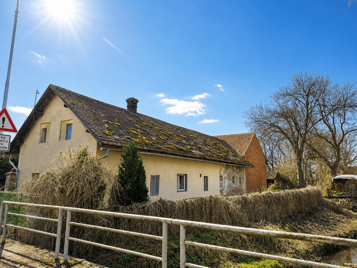 Predaj domu 80 m², pozemek 1.633 m², Dolní Roveň, Pardubický kraj Predaj domu 80 m², pozemek 1.633 m², Dolní Roveň, Pardubický kraj