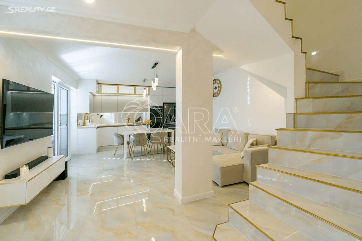 Predaj domu 94 m², pozemek 60 m², Rostoklaty, Středočeský kraj Predaj domu 94 m², pozemek 60 m², Rostoklaty, Středočeský kraj