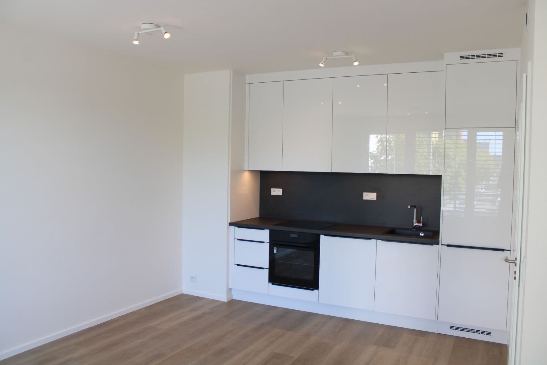 Prenájom bytu 2-izbový 45 m², Hodkovická, Praha, Praha Prenájom bytu 2-izbový 45 m², Hodkovická, Praha, Praha
