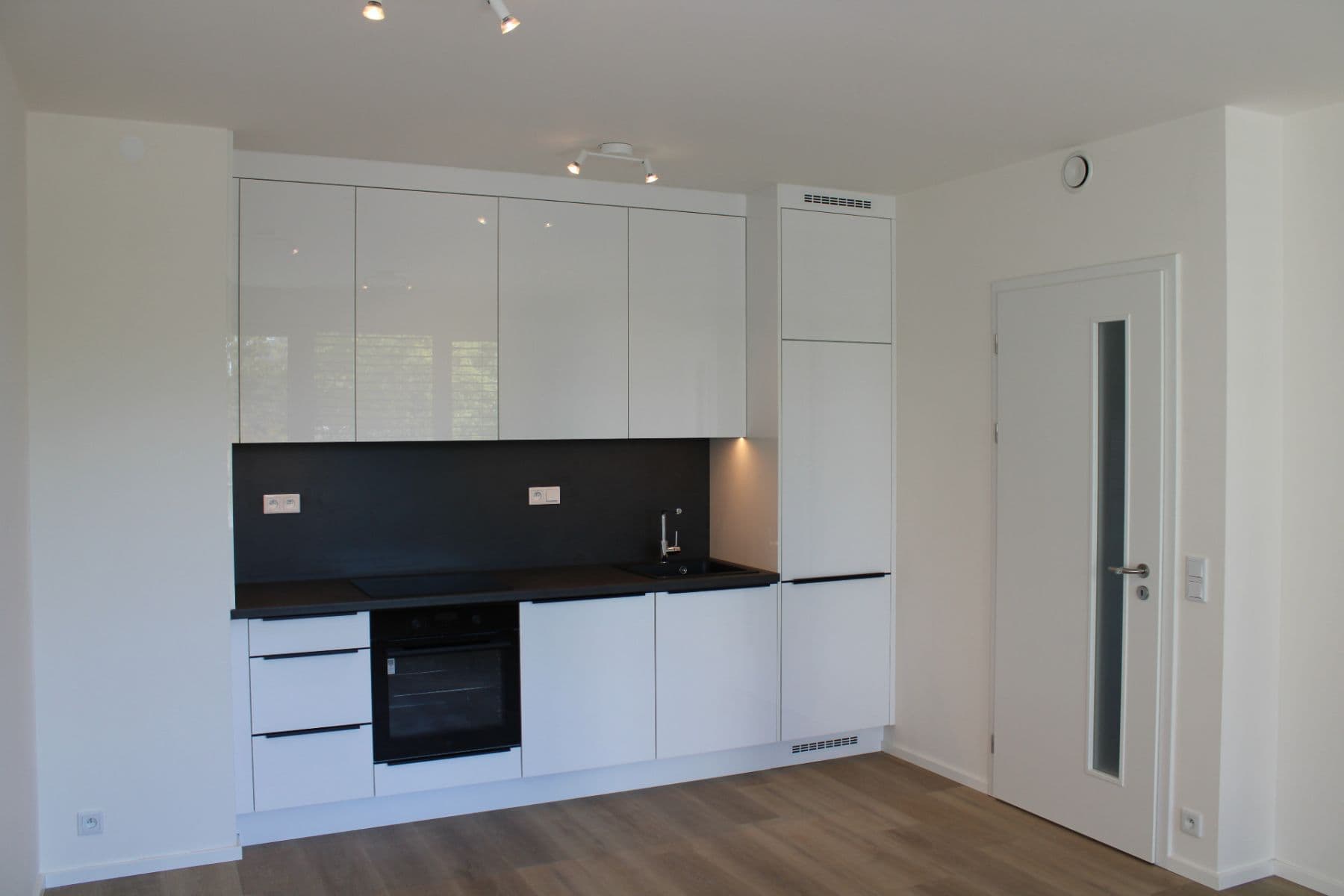 Prenájom bytu 2-izbový 45 m², Hodkovická, Praha, Praha Prenájom bytu 2-izbový 45 m², Hodkovická, Praha, Praha