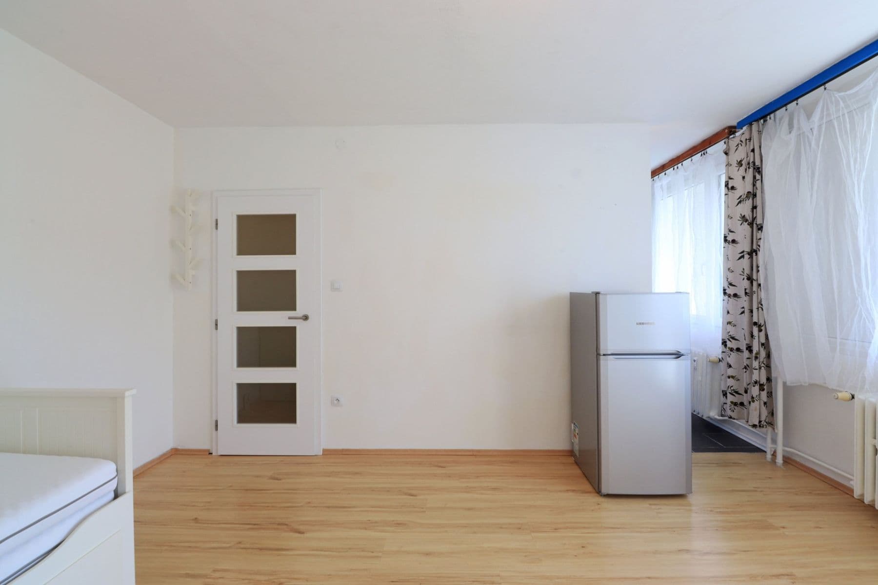 Prenájom bytu 1-izbový 33 m², Hurbanova, Praha, Praha Prenájom bytu 1-izbový 33 m², Hurbanova, Praha, Praha