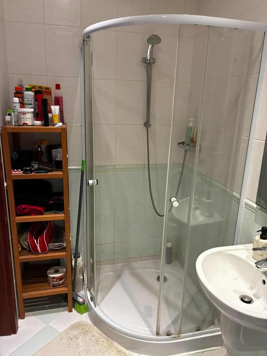 Prenájom bytu 1-izbový 36 m², Nad ostrovem, Praha, Praha Prenájom bytu 1-izbový 36 m², Nad ostrovem, Praha, Praha