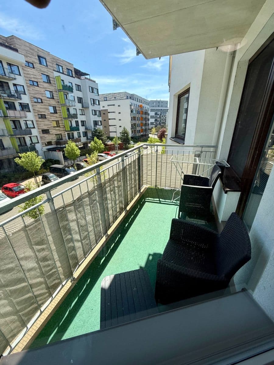 Prenájom bytu 2-izbový 53 m², Makedonská, Praha, Praha Prenájom bytu 2-izbový 53 m², Makedonská, Praha, Praha