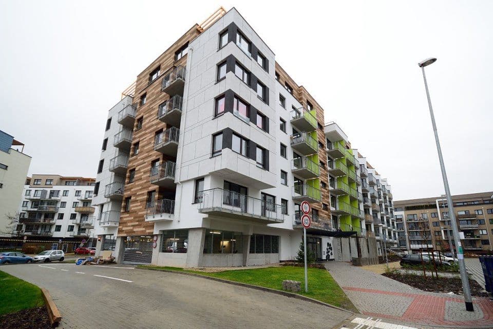 Prenájom bytu 2-izbový 53 m², Makedonská, Praha, Praha Prenájom bytu 2-izbový 53 m², Makedonská, Praha, Praha