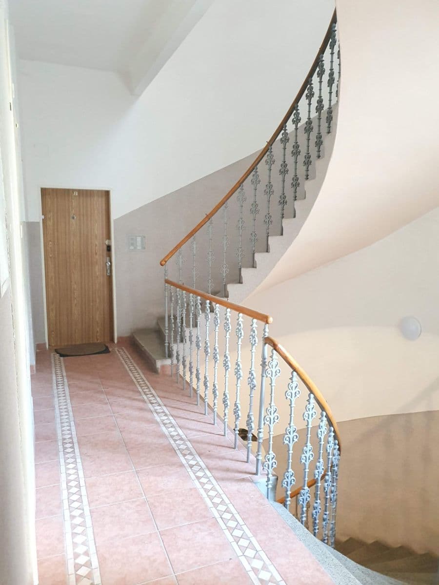 Prenájom bytu 2-izbový 53 m², Uruguayská, Praha, Praha Prenájom bytu 2-izbový 53 m², Uruguayská, Praha, Praha