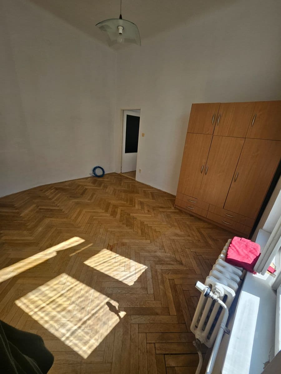 Prenájom bytu 2-izbový 53 m², Uruguayská, Praha, Praha Prenájom bytu 2-izbový 53 m², Uruguayská, Praha, Praha