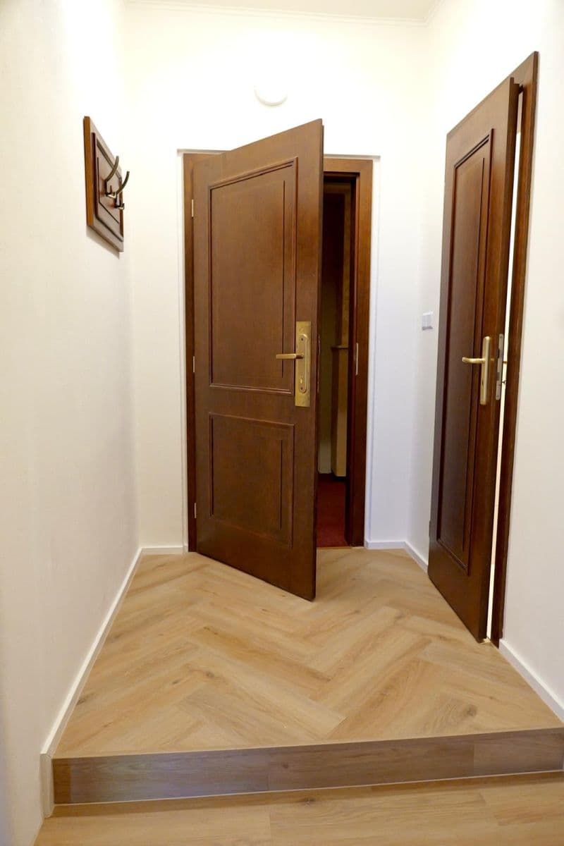 Predaj bytu 1-izbový 29 m², V Šáreckém údolí, Praha, Praha Predaj bytu 1-izbový 29 m², V Šáreckém údolí, Praha, Praha