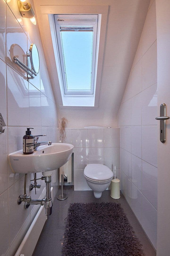 Predaj bytu 4-izbový 105 m², Esslingen am Neckar, Bádensko-Wurttembersko Predaj bytu 4-izbový 105 m², Esslingen am Neckar, Bádensko-Wurttembersko