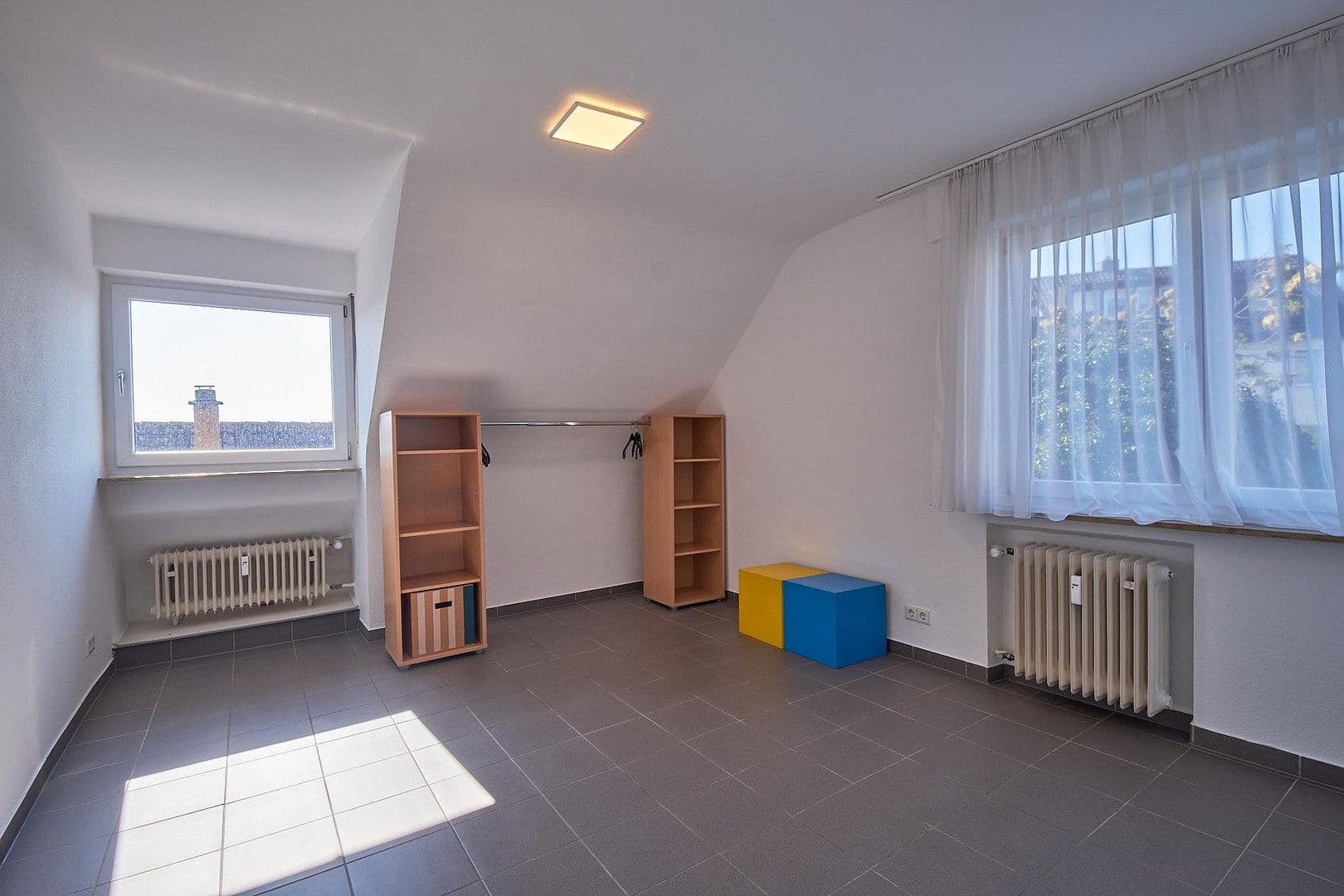 Predaj bytu 4-izbový 105 m², Esslingen am Neckar, Bádensko-Wurttembersko Predaj bytu 4-izbový 105 m², Esslingen am Neckar, Bádensko-Wurttembersko