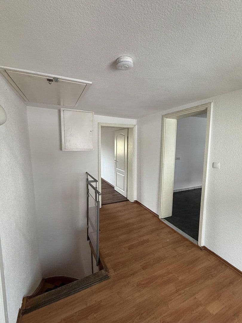 Prenájom domu 195 m², pozemek 235 m², Friedberg (Hessen), Hesensko Prenájom domu 195 m², pozemek 235 m², Friedberg (Hessen), Hesensko