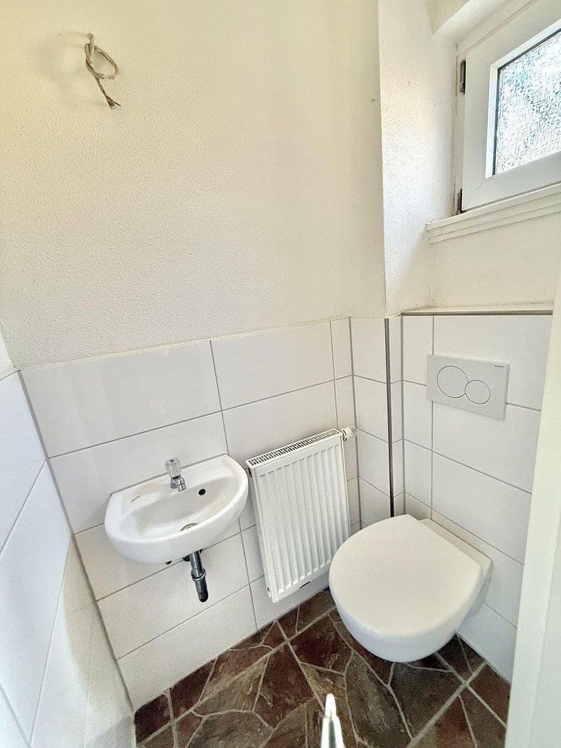 Predaj domu 91 m², pozemek 341 m², Kriftel, Hesensko Predaj domu 91 m², pozemek 341 m², Kriftel, Hesensko