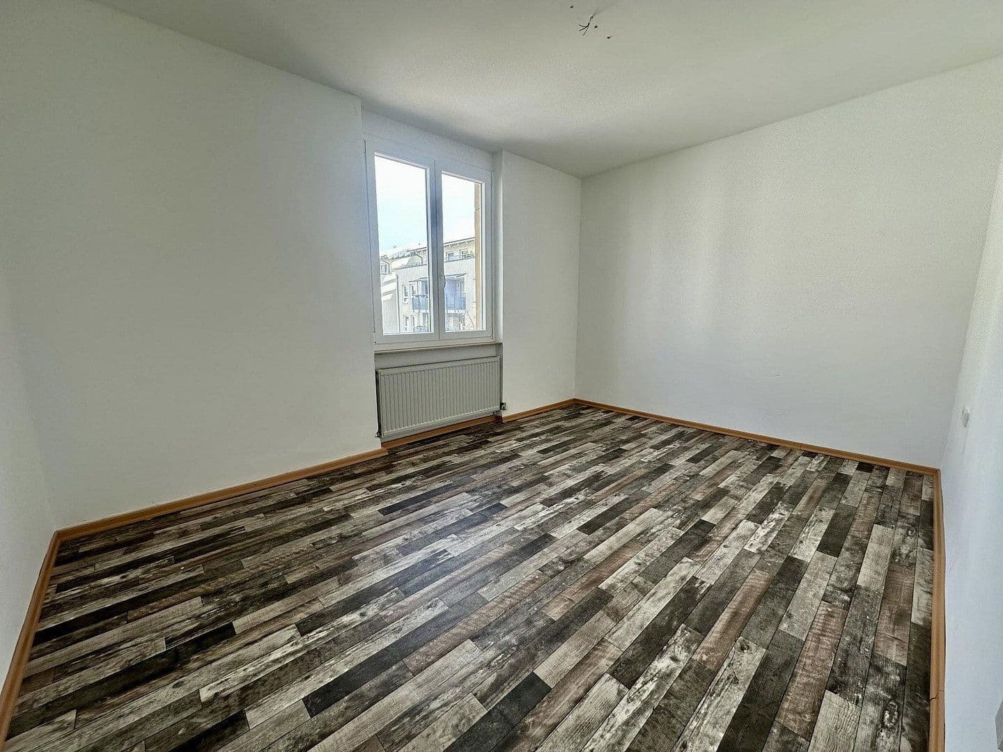 Prenájom bytu 3-izbový 78 m², Achtungstraße 9, Heilbronn, Bádensko-Wurttembersko Prenájom bytu 3-izbový 78 m², Achtungstraße 9, Heilbronn, Bádensko-Wurttembersko