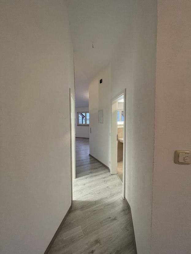 Prenájom bytu 2-izbový 80 m², Flonheim, Porýnie-Falcko Prenájom bytu 2-izbový 80 m², Flonheim, Porýnie-Falcko