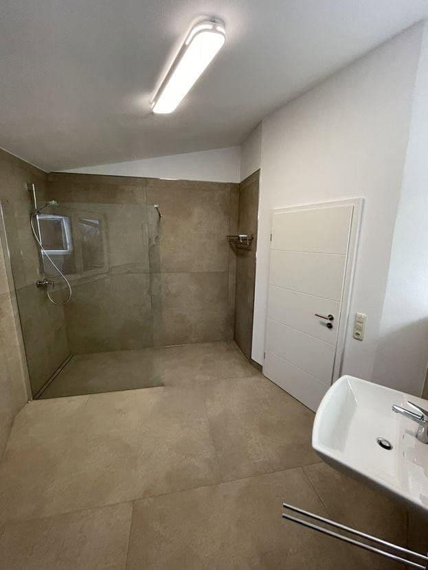 Prenájom bytu 2-izbový 80 m², Flonheim, Porýnie-Falcko Prenájom bytu 2-izbový 80 m², Flonheim, Porýnie-Falcko