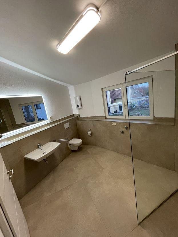 Prenájom bytu 2-izbový 80 m², Flonheim, Porýnie-Falcko Prenájom bytu 2-izbový 80 m², Flonheim, Porýnie-Falcko