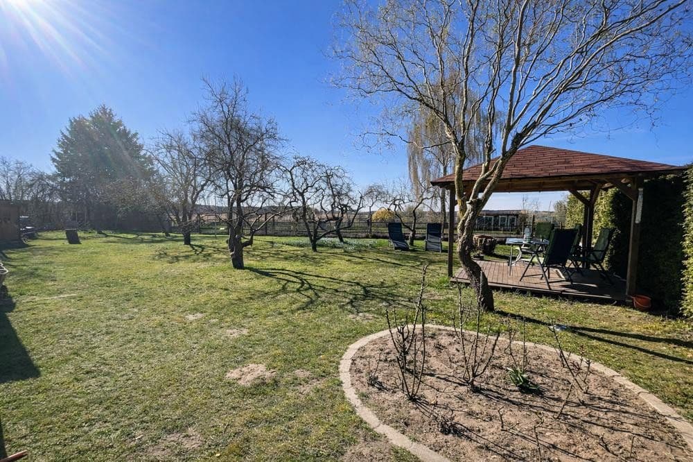 Predaj domu 244 m², pozemek 1.764 m², Zemitz, Meklenbursko-Predpomoransko Predaj domu 244 m², pozemek 1.764 m², Zemitz, Meklenbursko-Predpomoransko