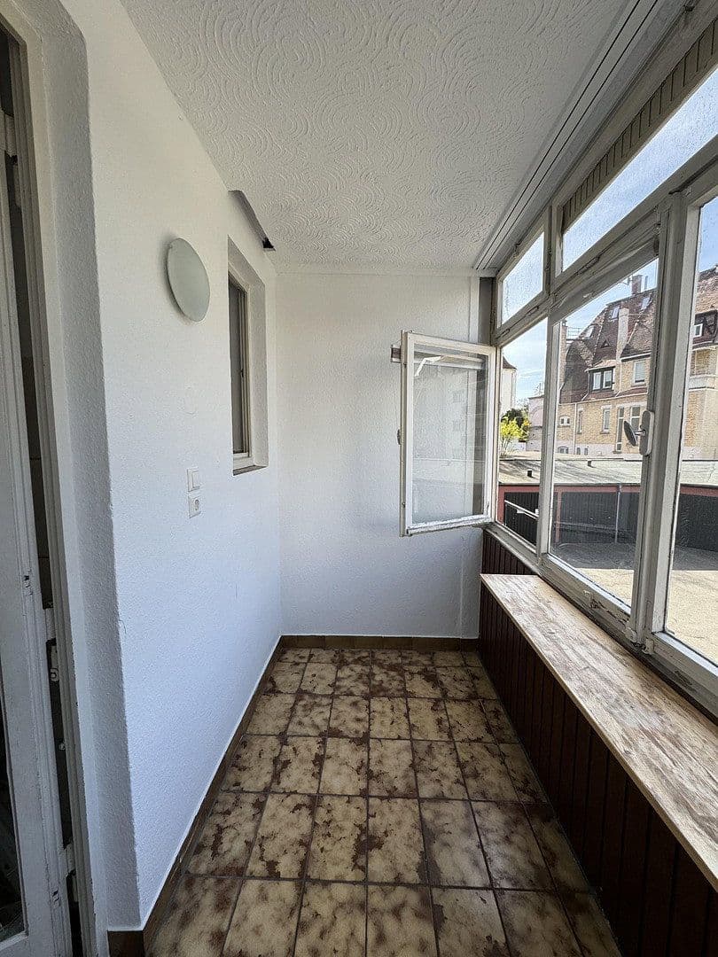 Prenájom bytu 3-izbový 78 m², Hohenheimer Straße 72, Stuttgart, Bádensko-Wurttembersko Prenájom bytu 3-izbový 78 m², Hohenheimer Straße 72, Stuttgart, Bádensko-Wurttembersko