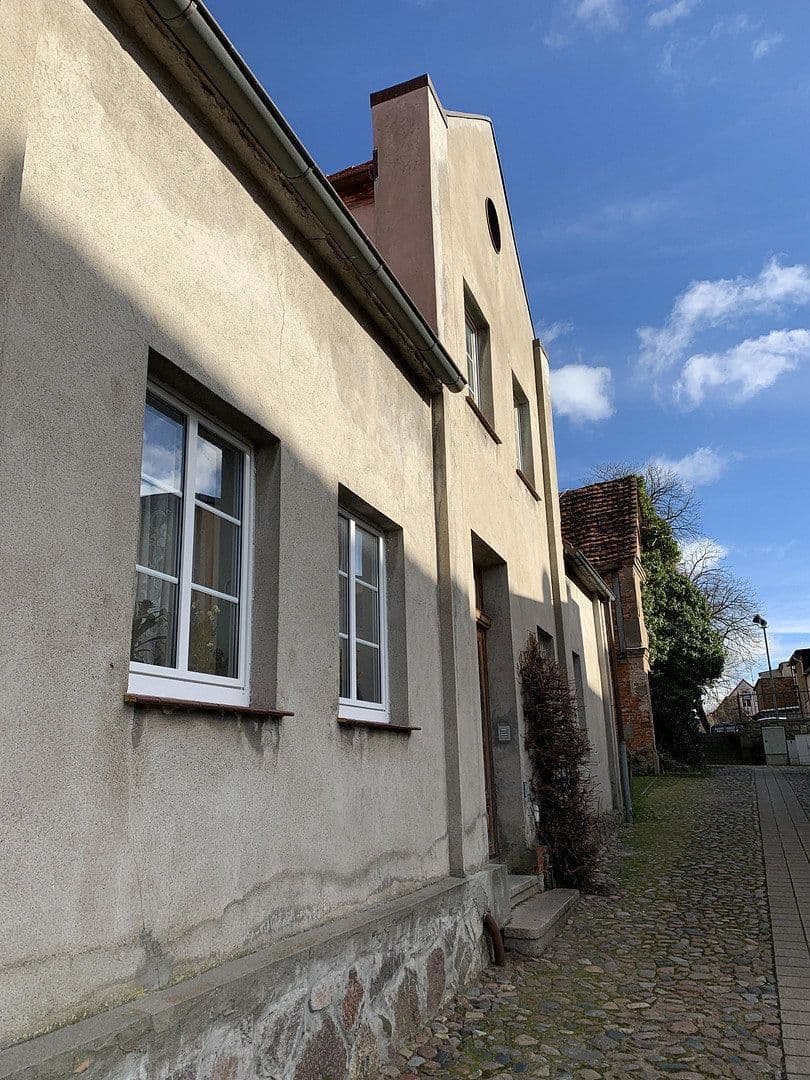 Prenájom bytu 2-izbový 54 m², Kirchstr. 2, Tribsees, Meklenbursko-Predpomoransko Prenájom bytu 2-izbový 54 m², Kirchstr. 2, Tribsees, Meklenbursko-Predpomoransko